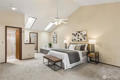 9732 Ashworth Avenue N, Seattle, WA 98103 - Photo 14