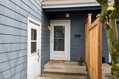 9732 Ashworth Avenue N, Seattle, WA 98103 - Photo 2