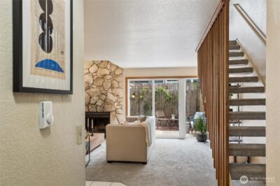 9732 Ashworth Avenue N, Seattle, WA 98103 - Photo 3