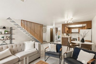 9732 Ashworth Avenue N, Seattle, WA 98103 - Photo 4