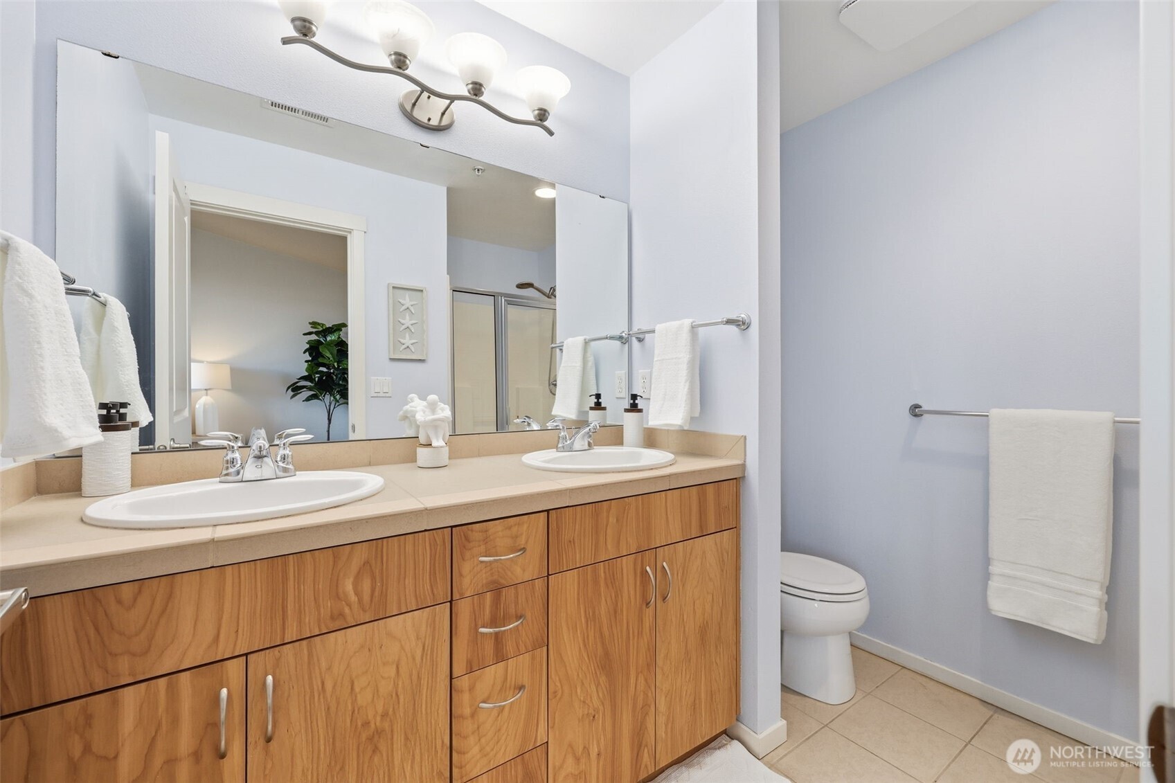 129 Cougar Ridge Rd NW #1404, Issaquah, WA 98027