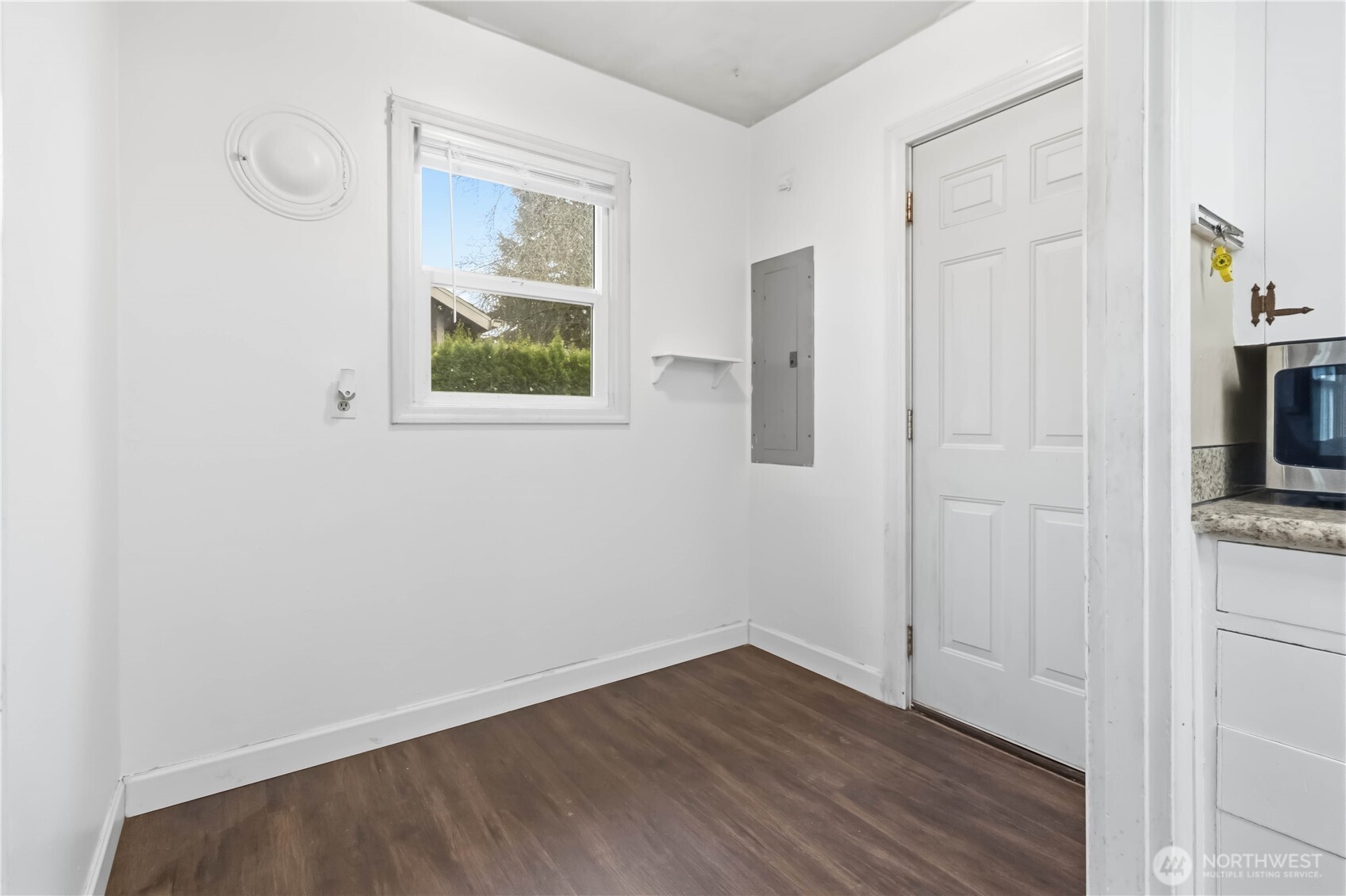 463 26th Avenue , Longview, WA 98632