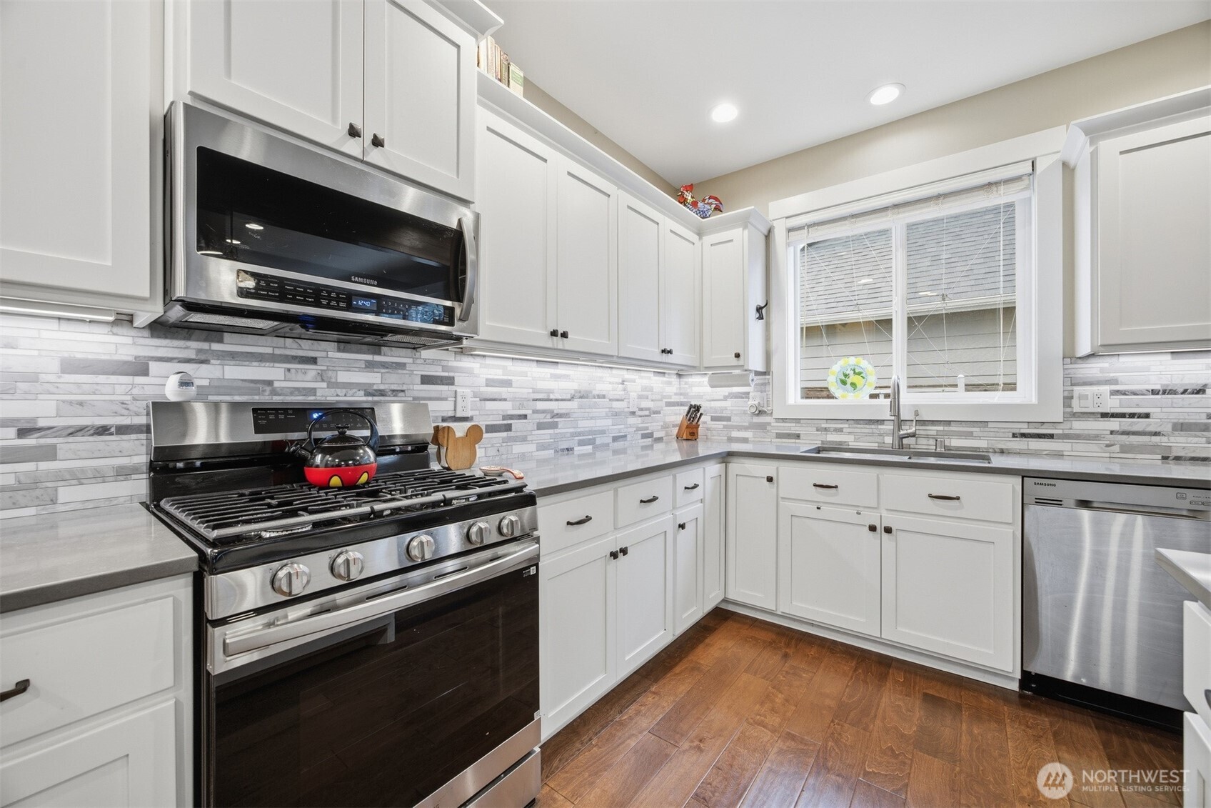 1926 Junegrass Drive , Lynden, WA 98264