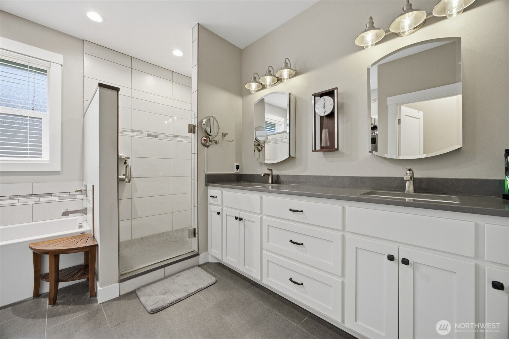 1926 Junegrass Drive , Lynden, WA 98264