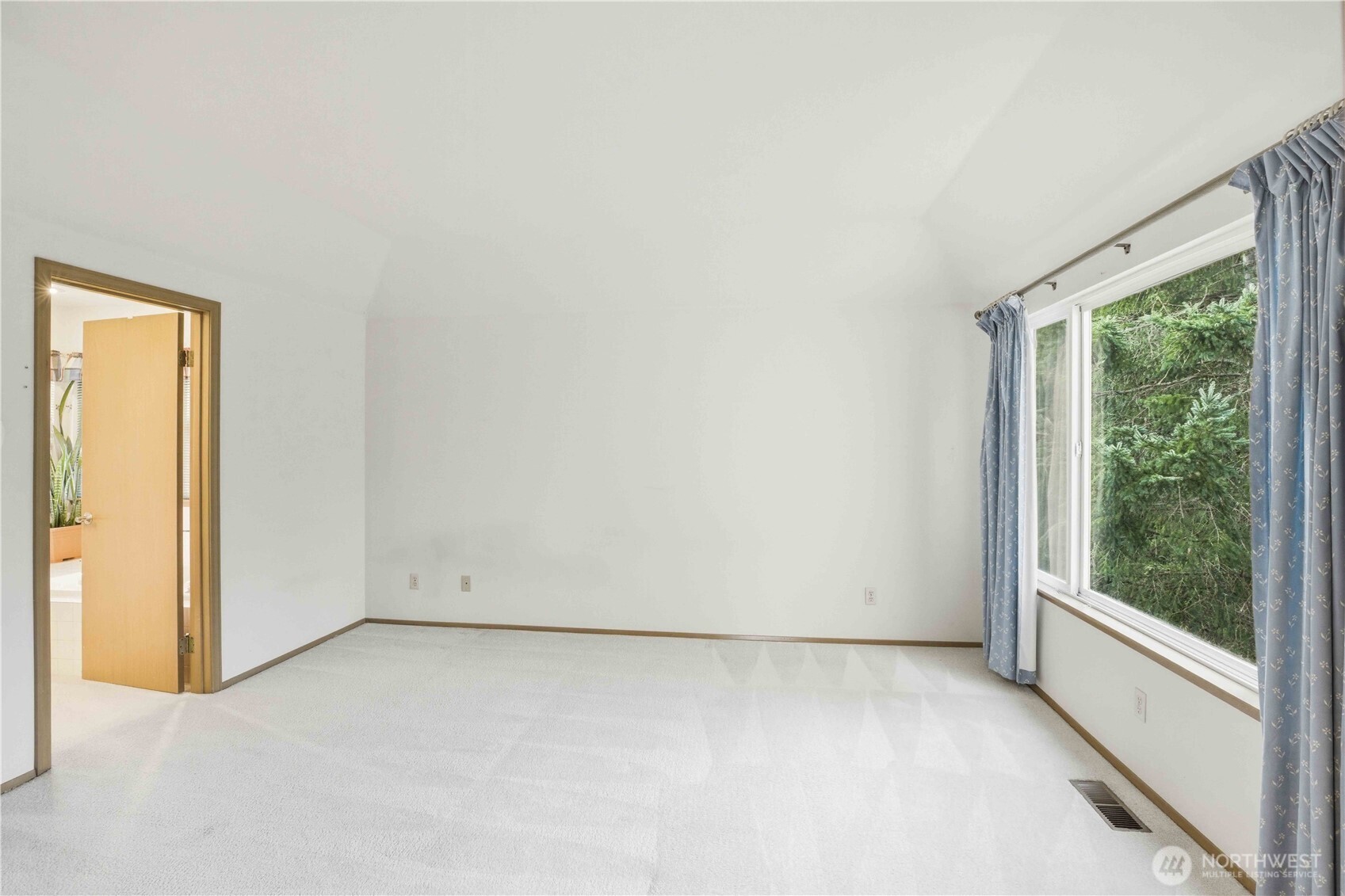 1010 NW calypso Circle , Silverdale, WA 98383