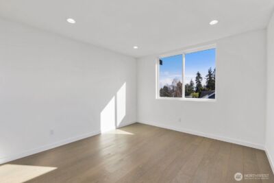 518 N 102nd Street , Seattle, WA 98133 - Photo 9