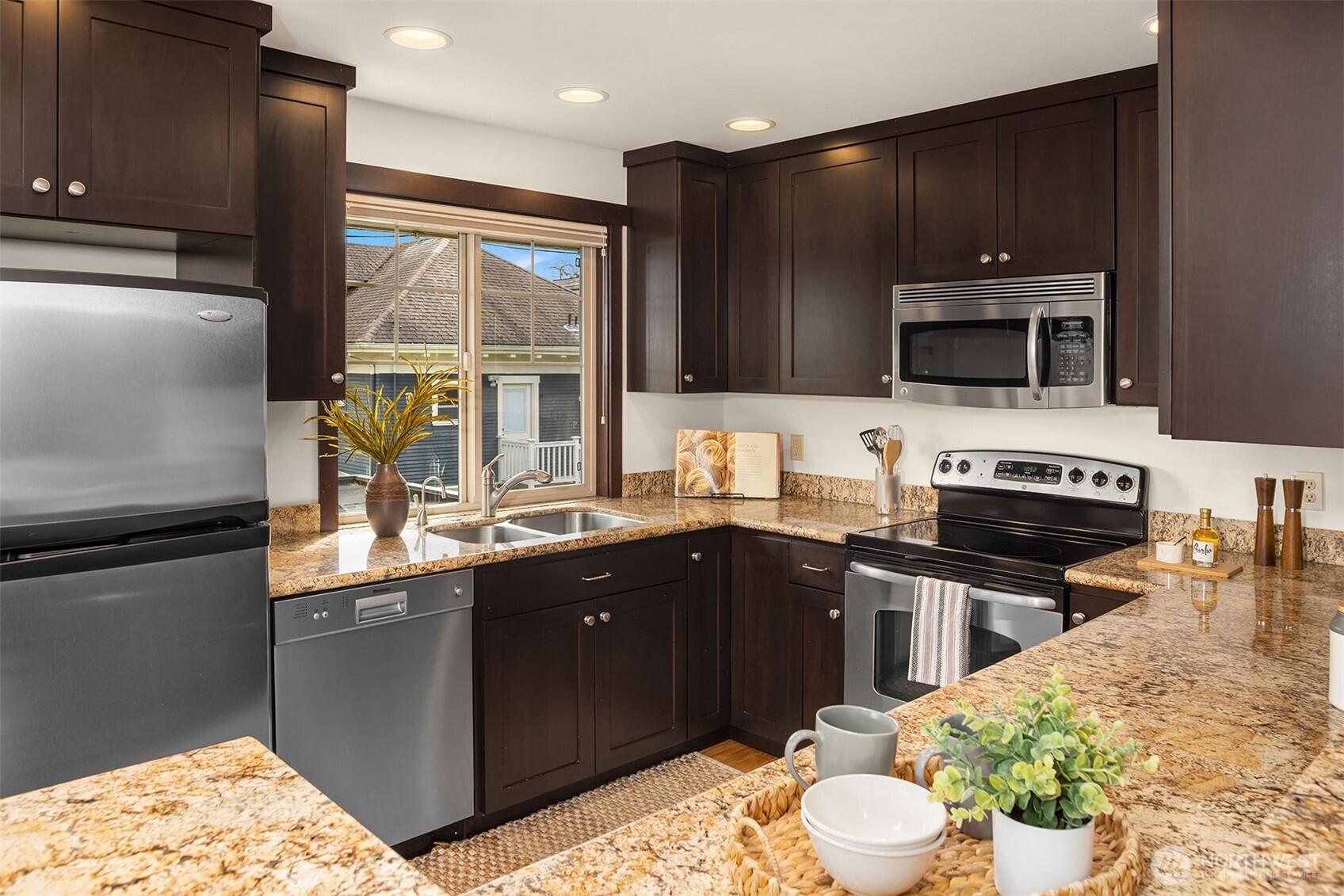 757 N 65th Street , Seattle, WA 98103