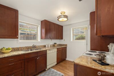 757 N 65th Street , Seattle, WA 98103 - Photo 23