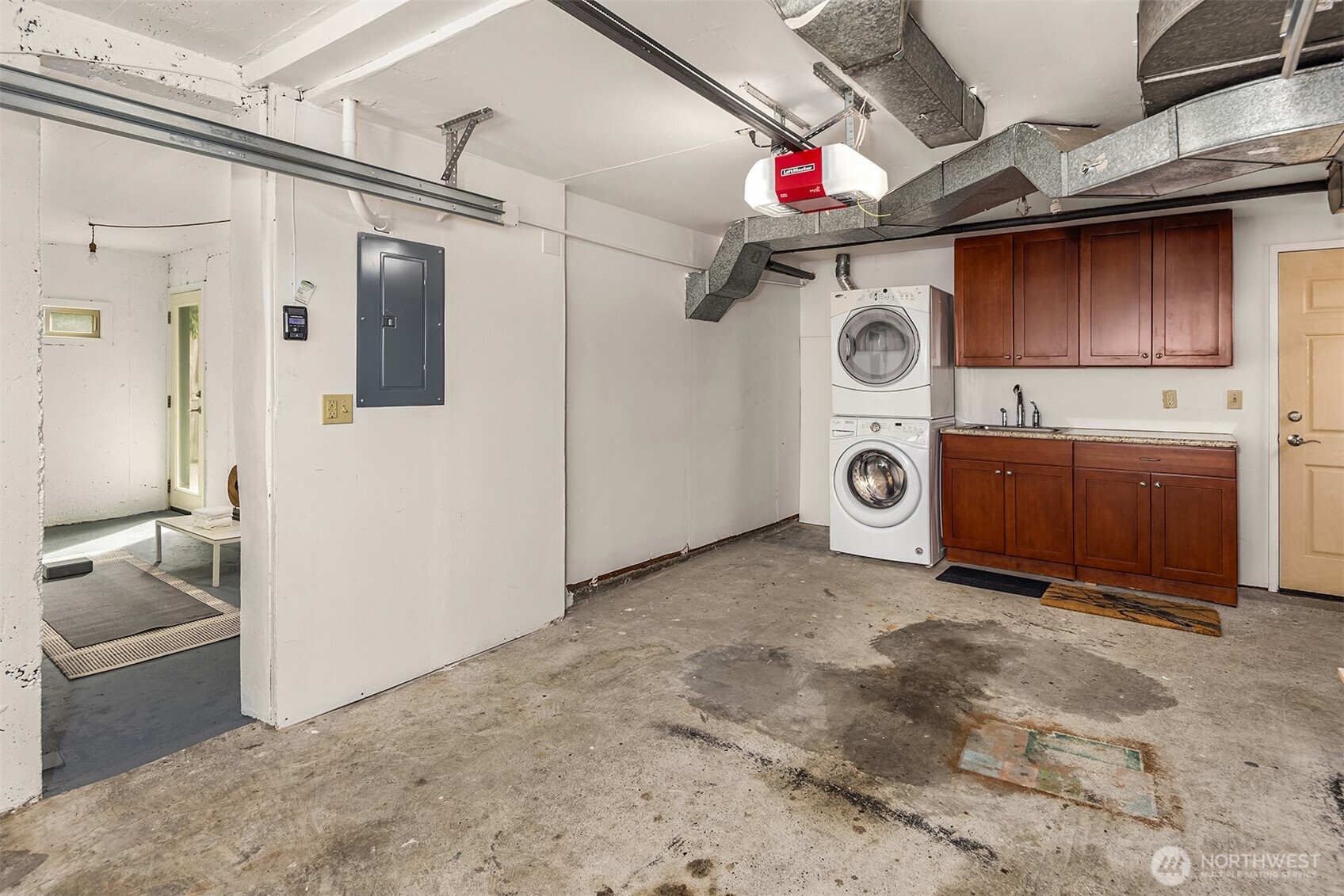 757 N 65th Street , Seattle, WA 98103