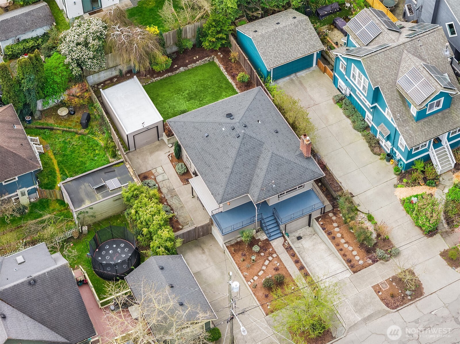 757 N 65th Street , Seattle, WA 98103