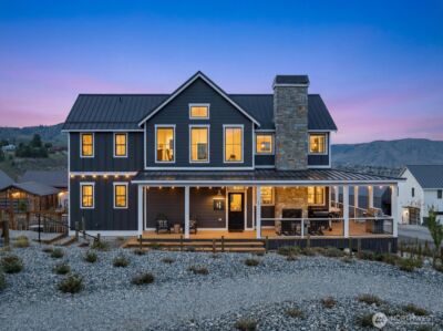 298 Bobcat Lane , Chelan, WA 98816