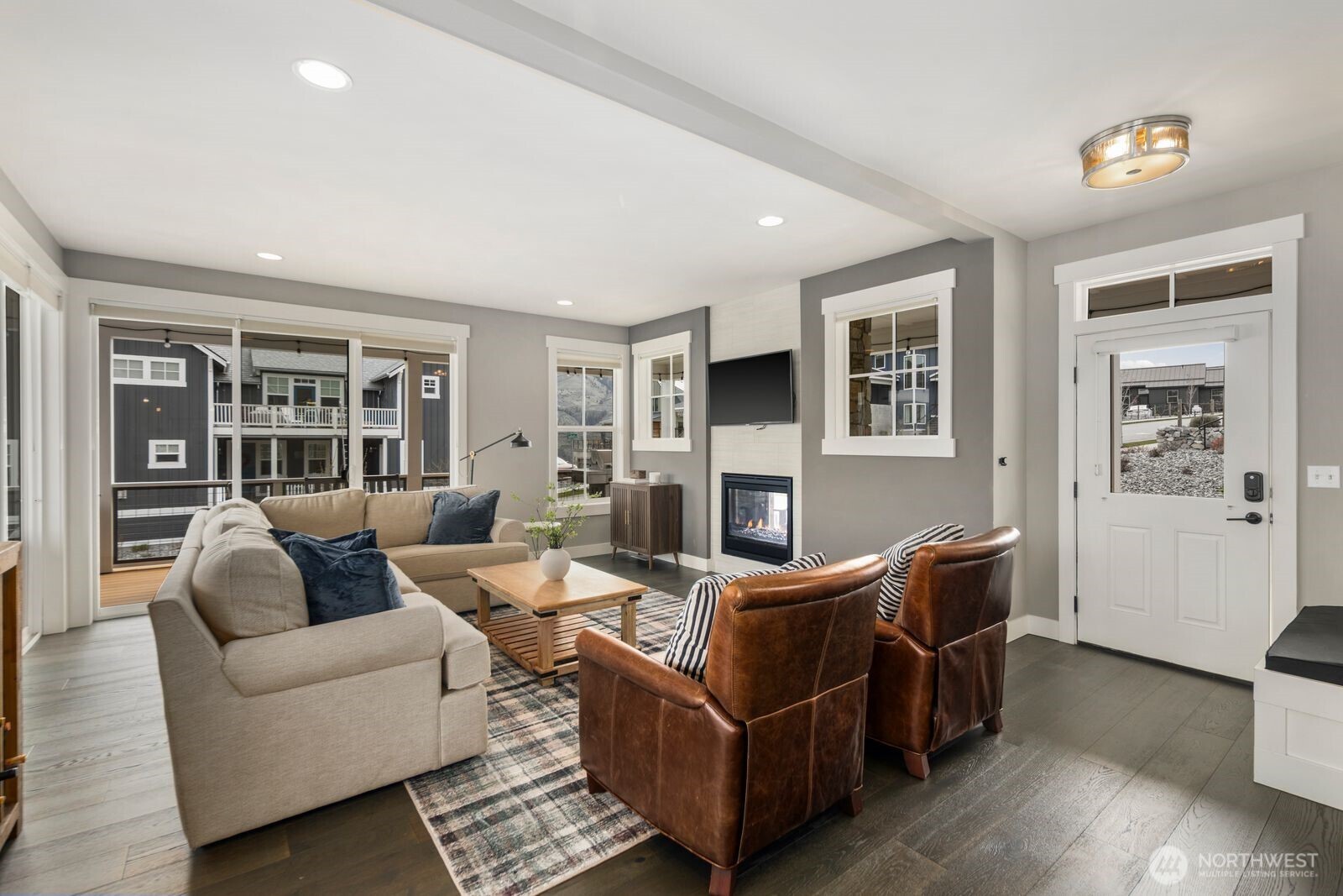 298 Bobcat Lane , Chelan, WA 98816