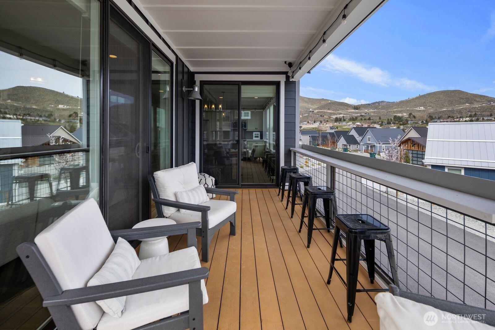 298 Bobcat Lane , Chelan, WA 98816