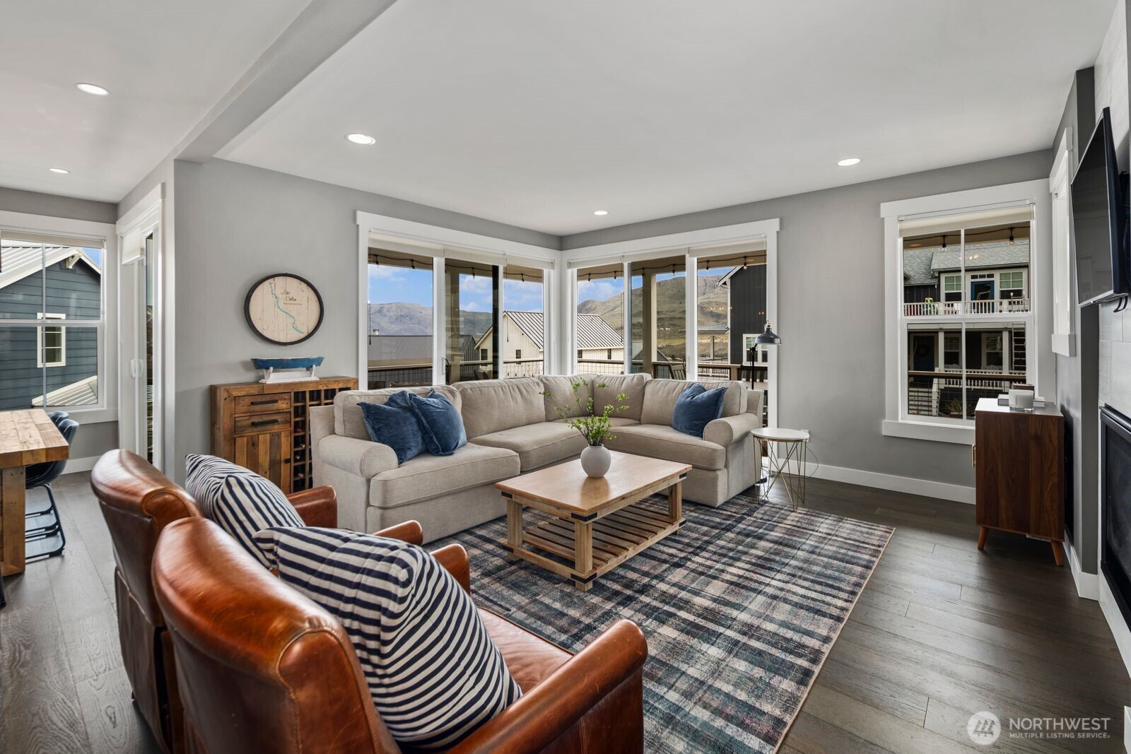 298 Bobcat Lane , Chelan, WA 98816