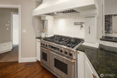 21219 SE 39th Street , Sammamish, WA 98075 - Photo 17