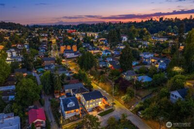 4402 Letitia Avenue S, Seattle, WA 98118 - Photo 32