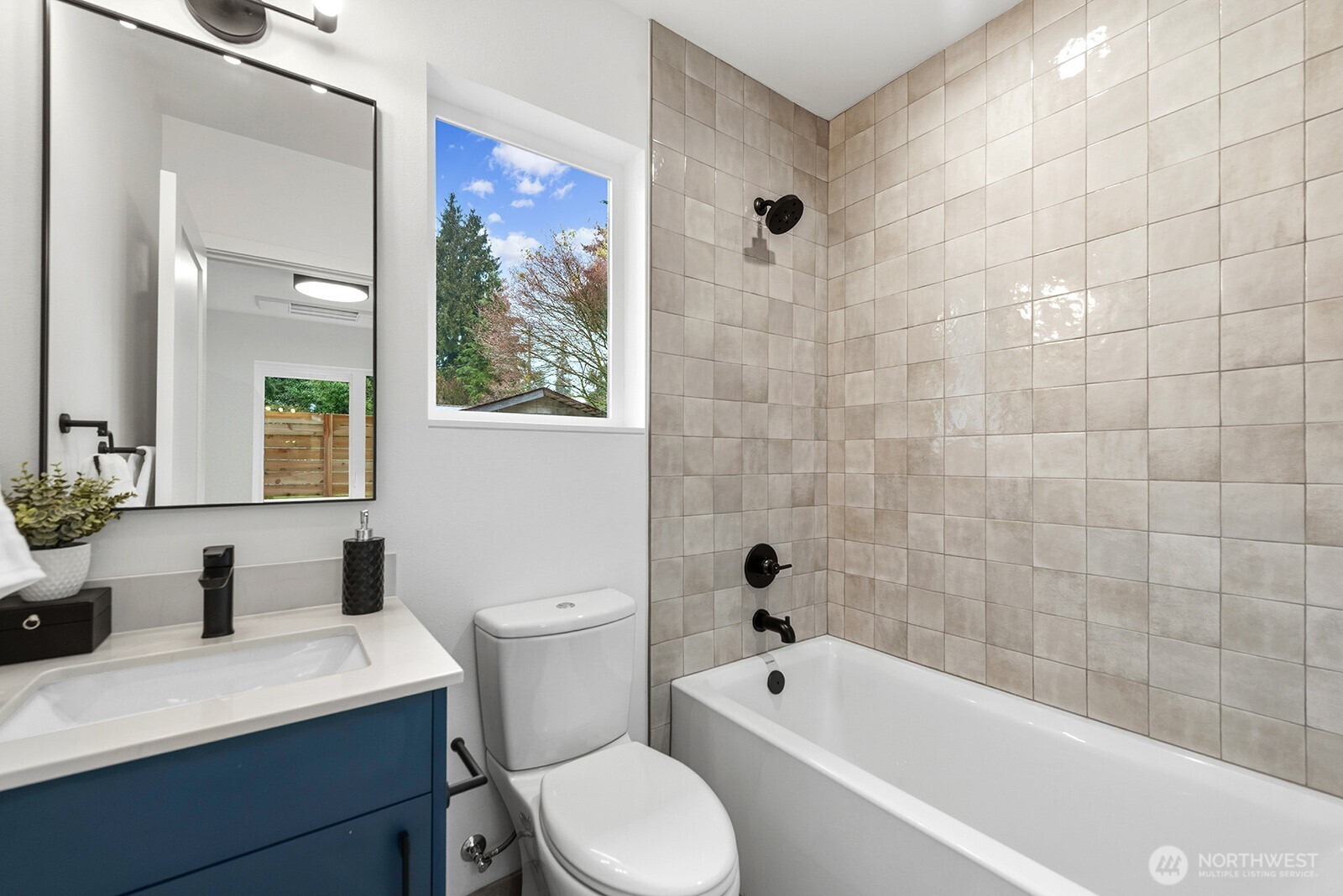 3216 47th Avenue SW, Seattle, WA 98116