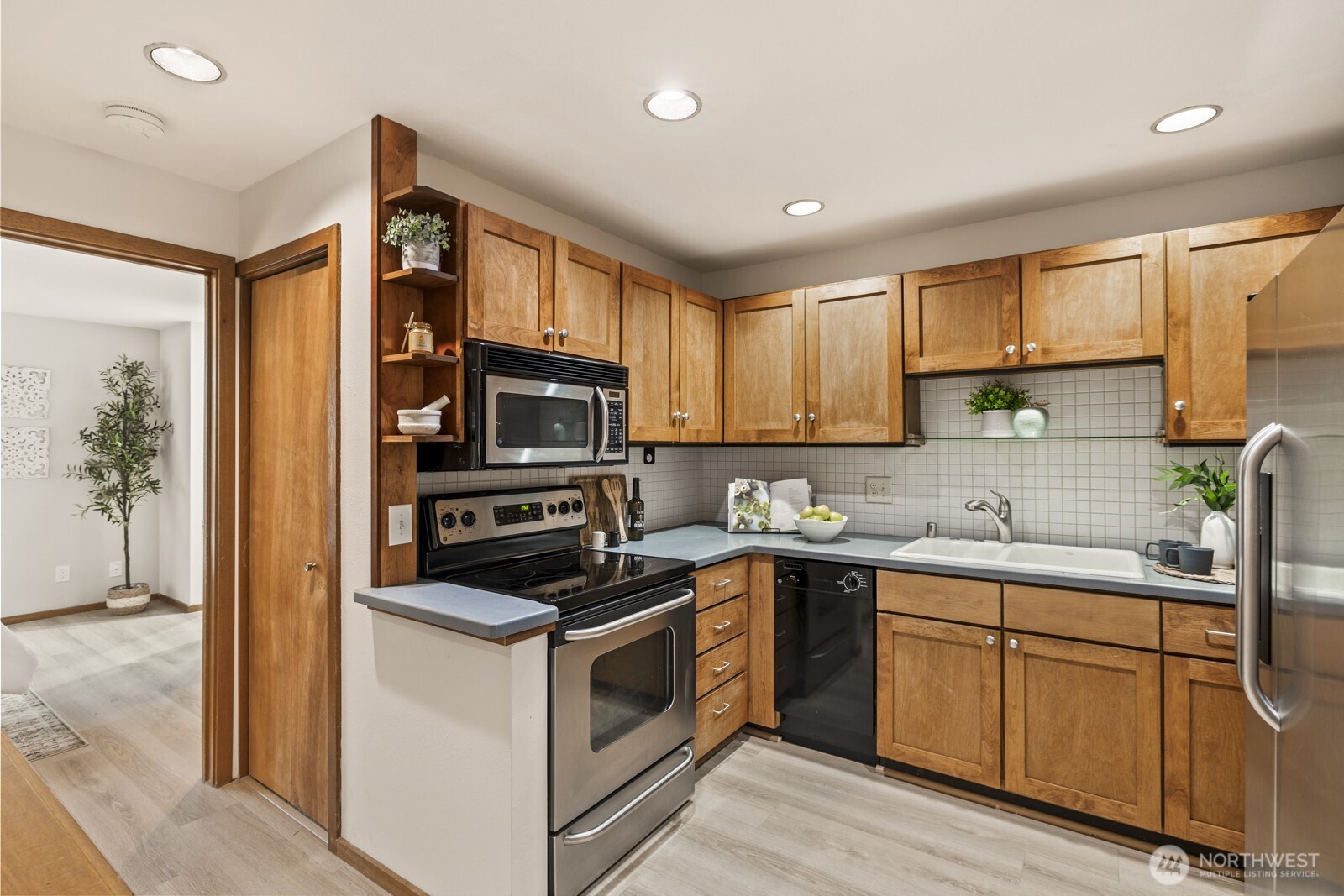 2350 10th Avenue E #227, Seattle, WA 98102
