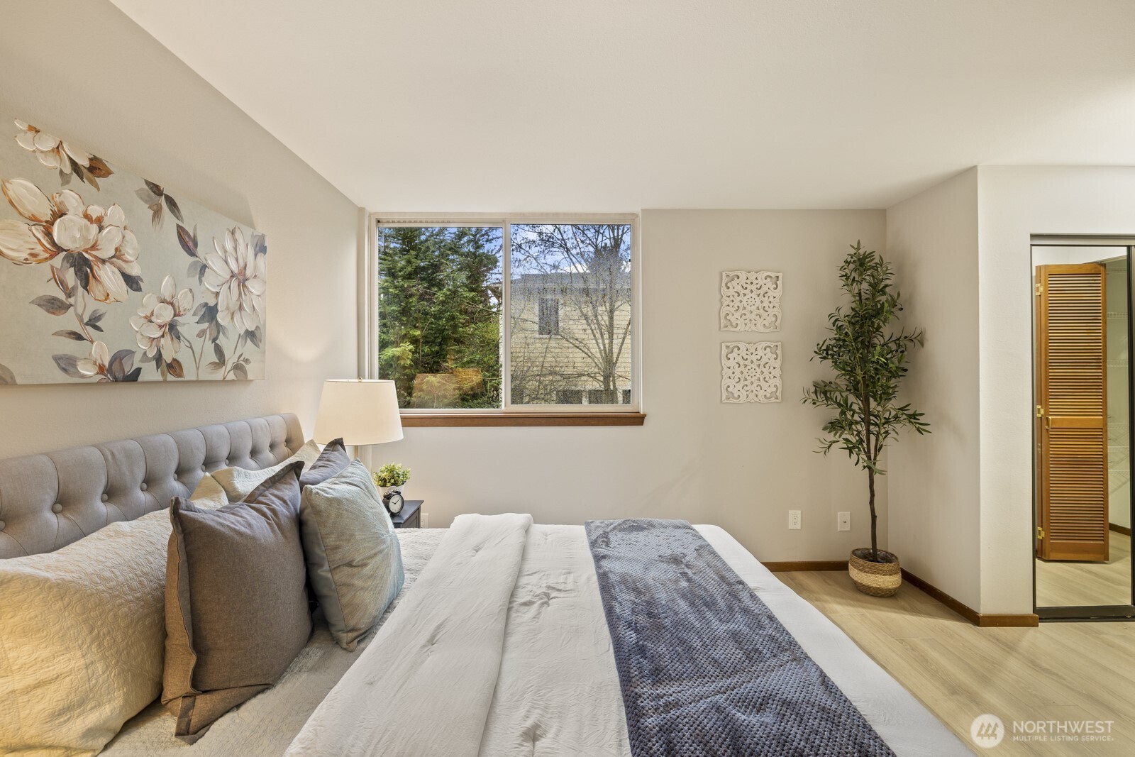 2350 10th Avenue E #227, Seattle, WA 98102