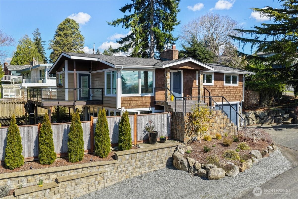 114 S 212th Street , Des Moines, WA 98198