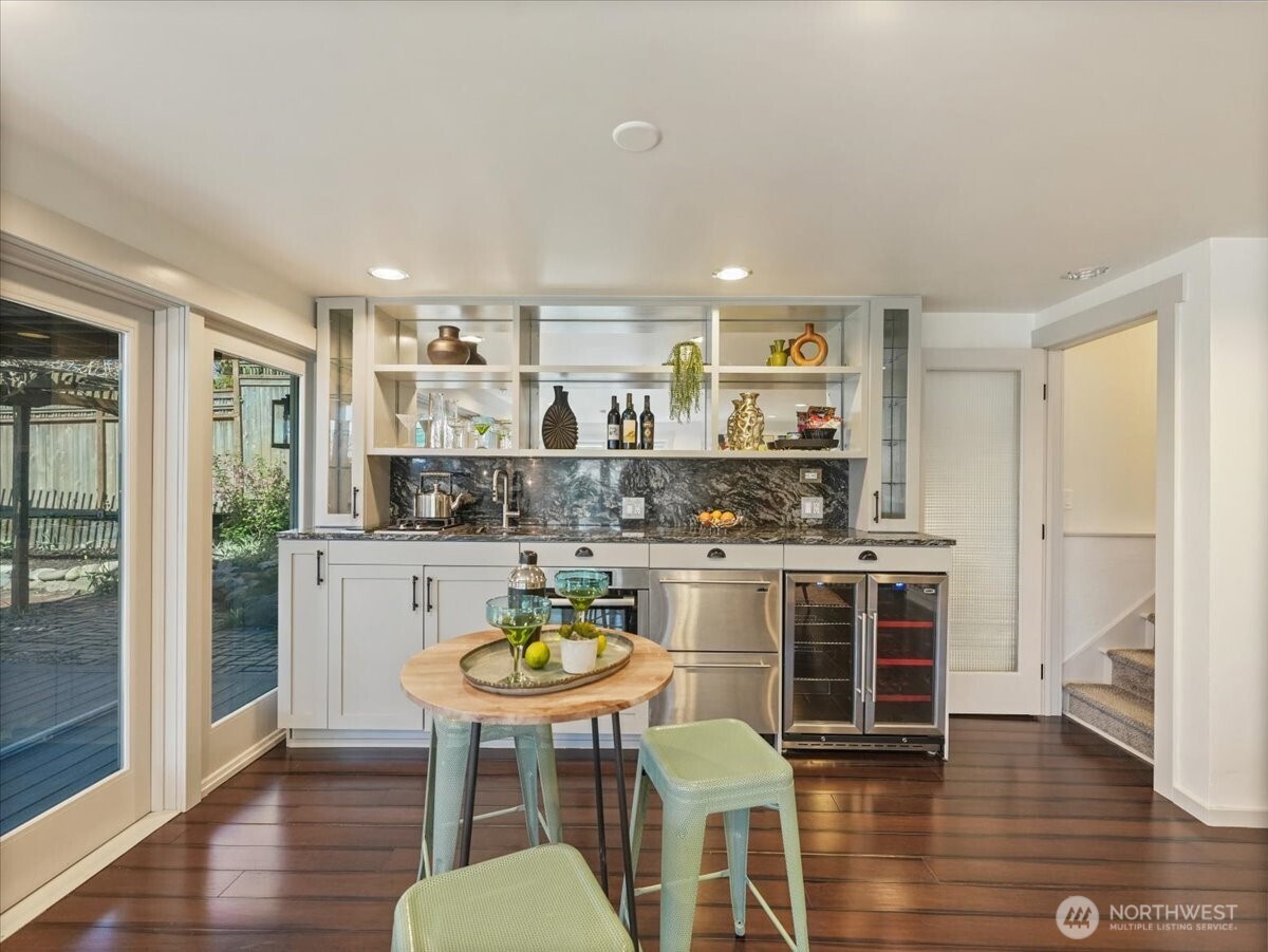 114 S 212th Street , Des Moines, WA 98198