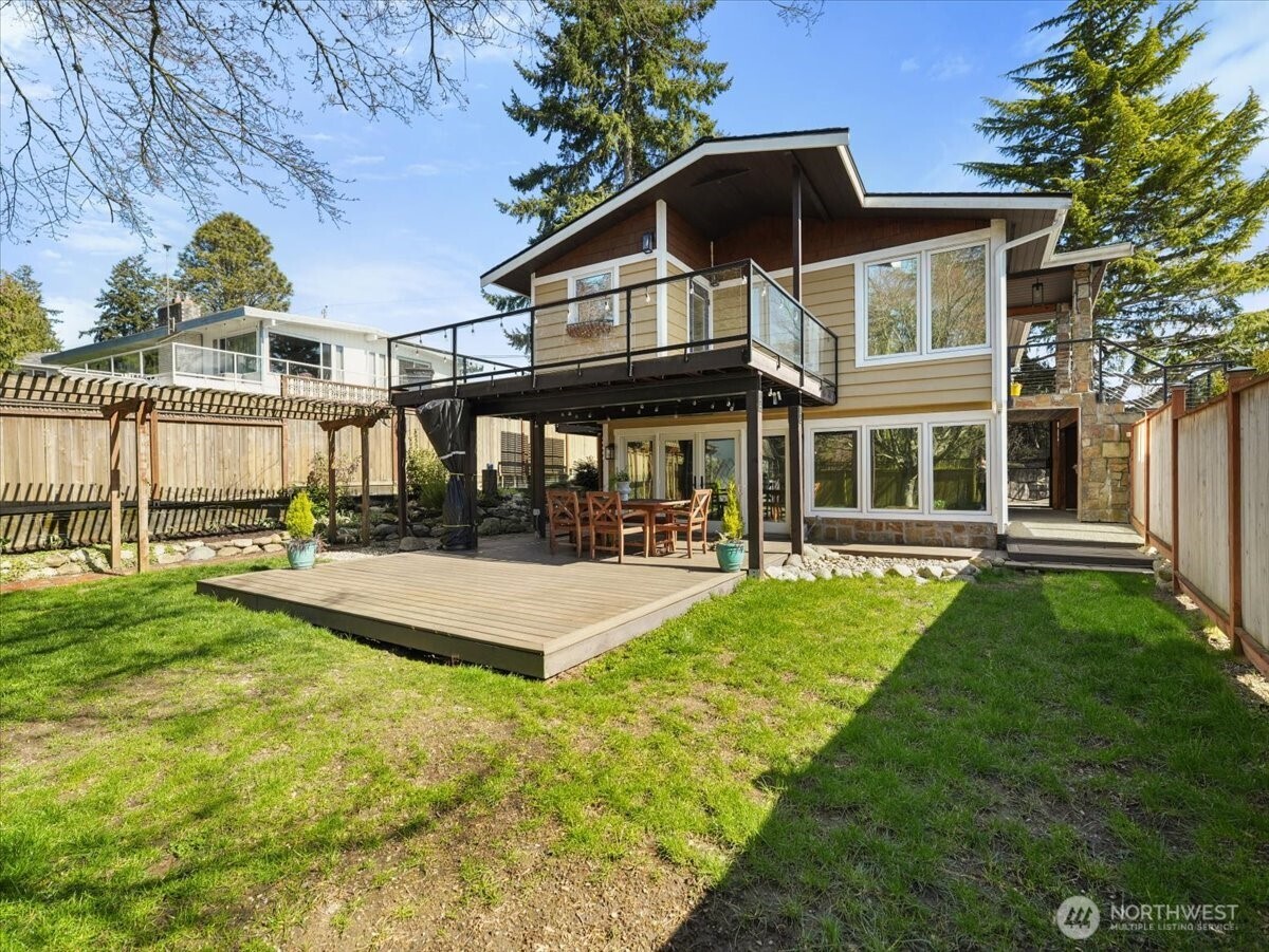 114 S 212th Street , Des Moines, WA 98198