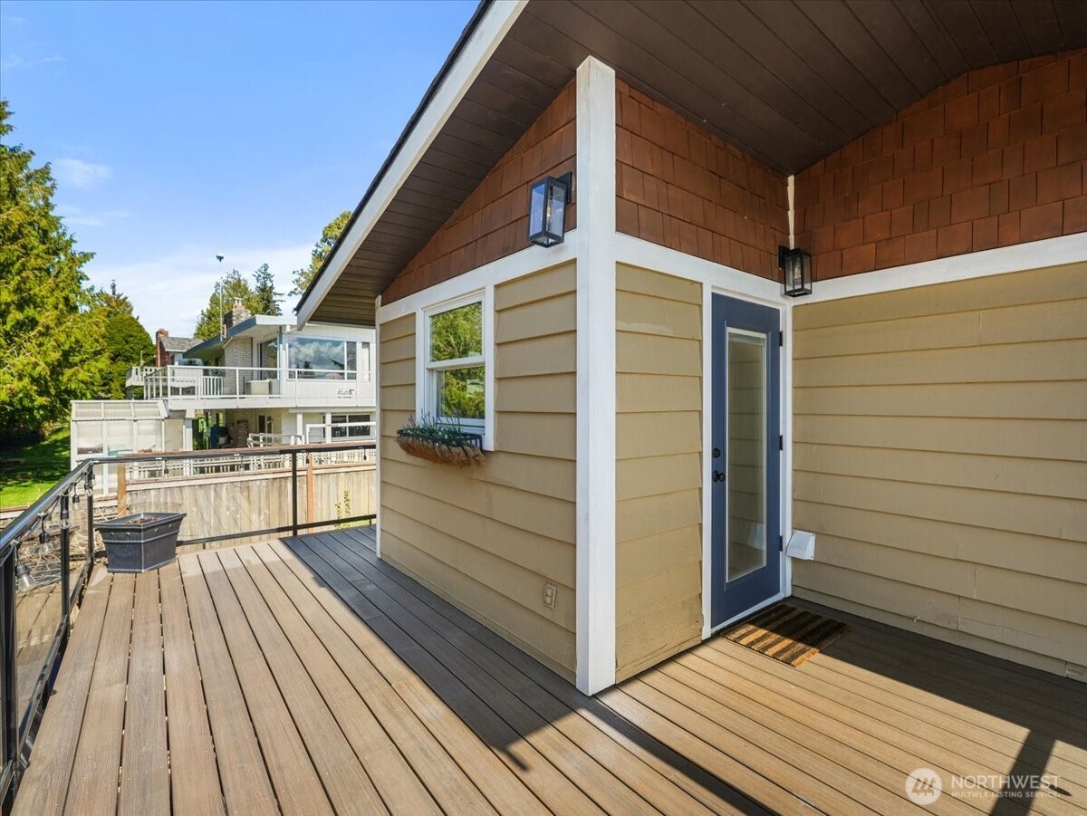 114 S 212th Street , Des Moines, WA 98198