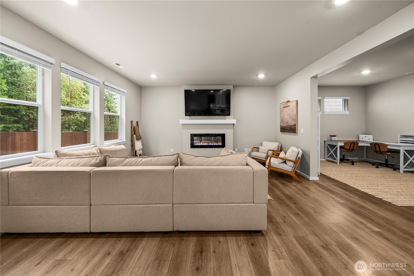 1081 SW Pendleton Way , Port Orchard, WA 98367