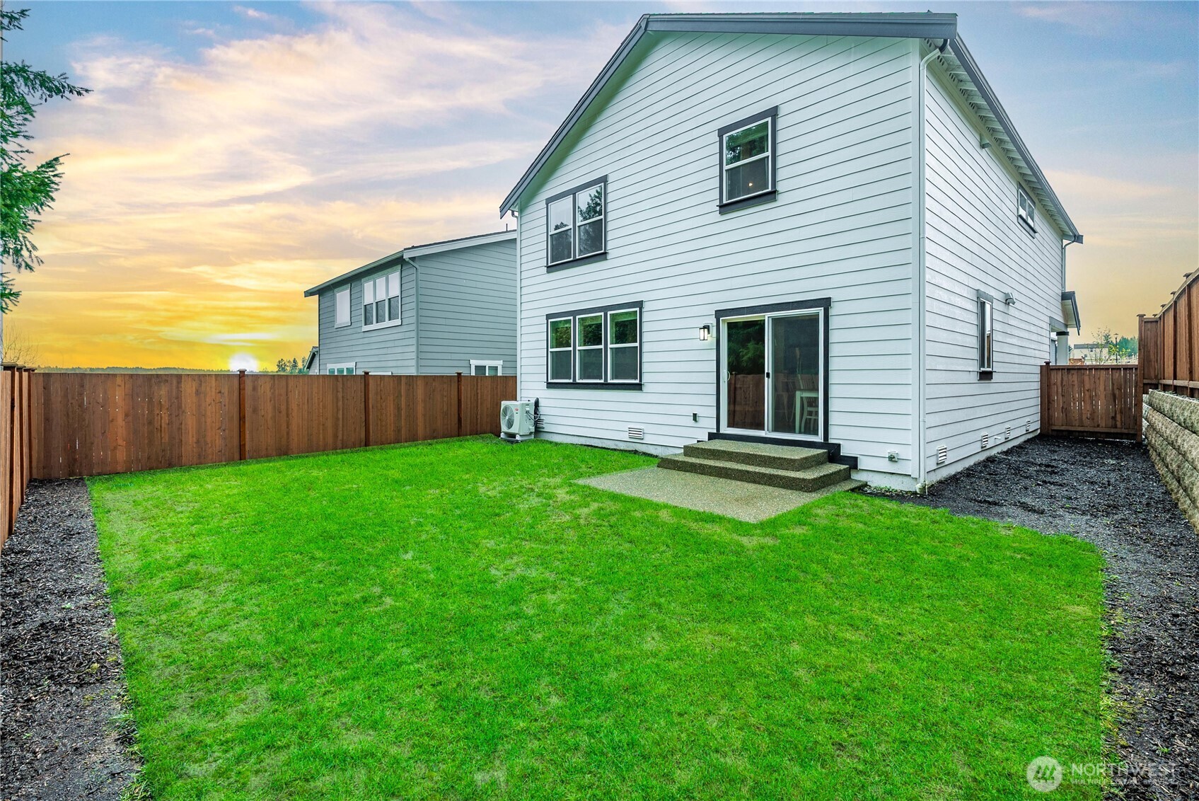 1081 SW Pendleton Way , Port Orchard, WA 98367