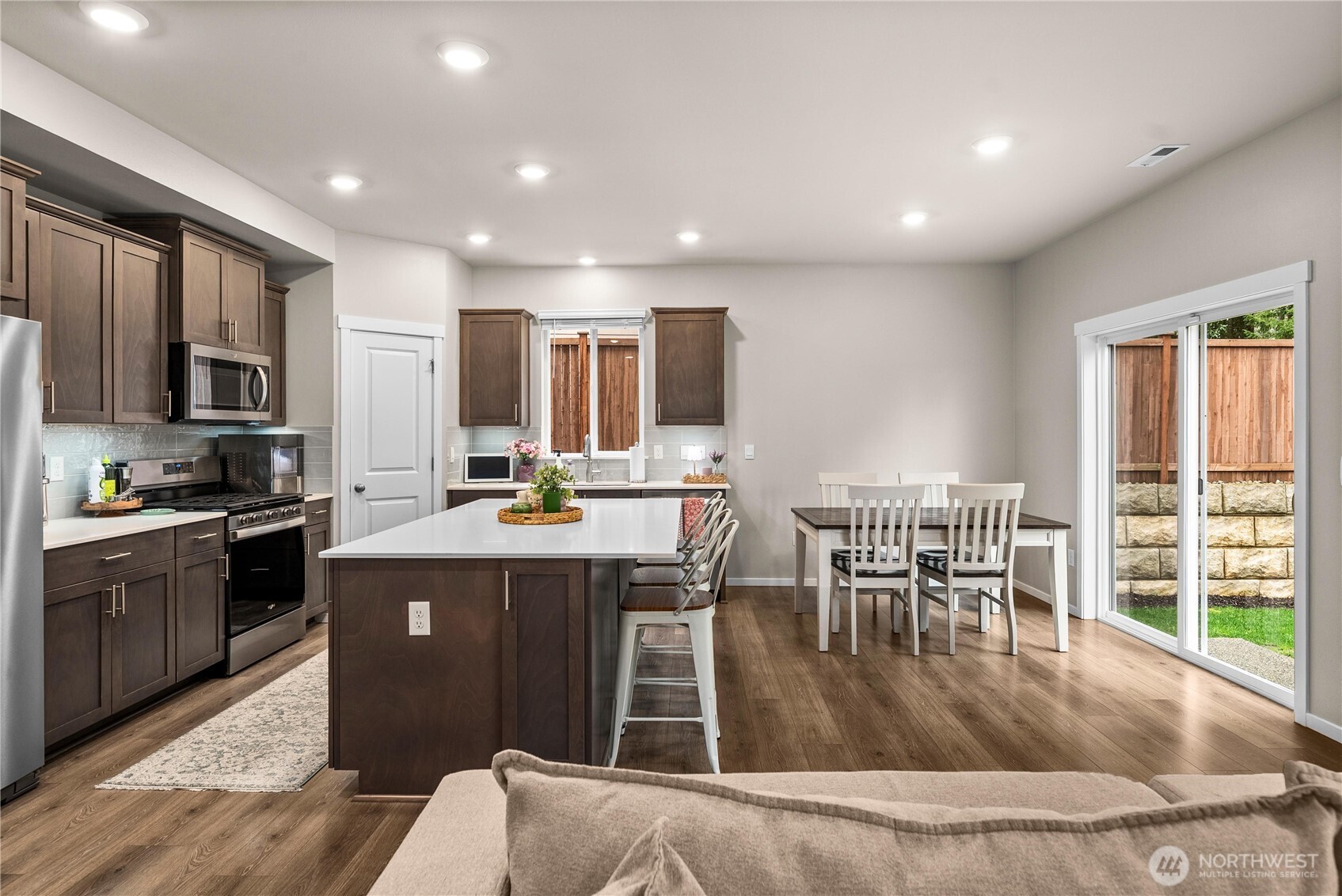 1081 SW Pendleton Way , Port Orchard, WA 98367