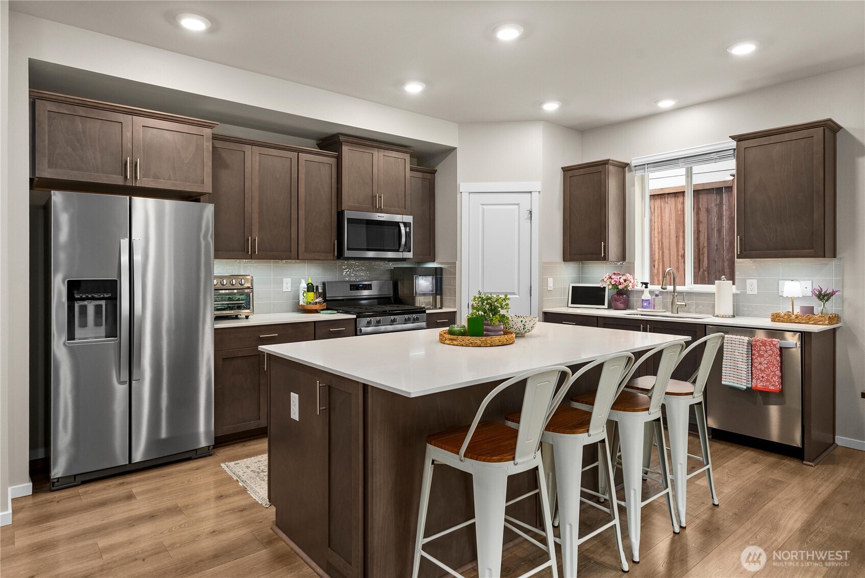 1081 SW Pendleton Way , Port Orchard, WA 98367