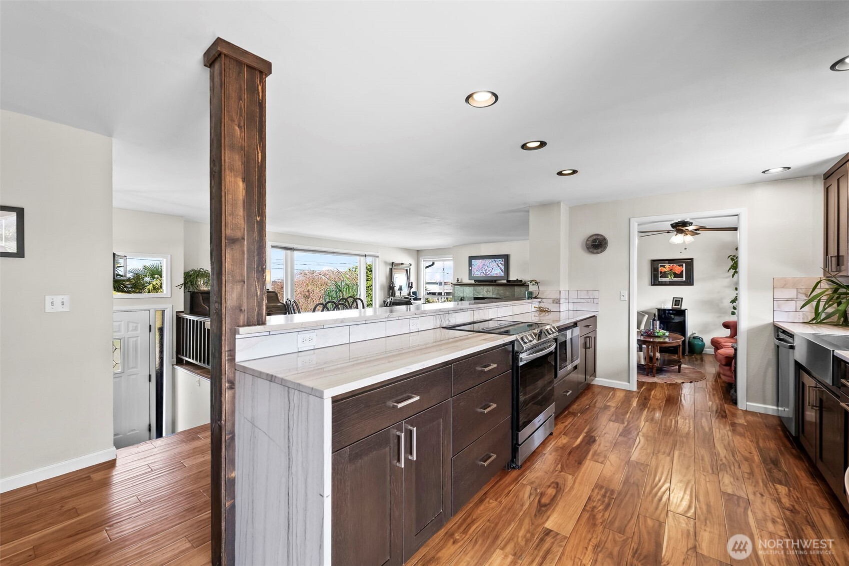 1841 N Lenore Drive , Tacoma, WA 98406