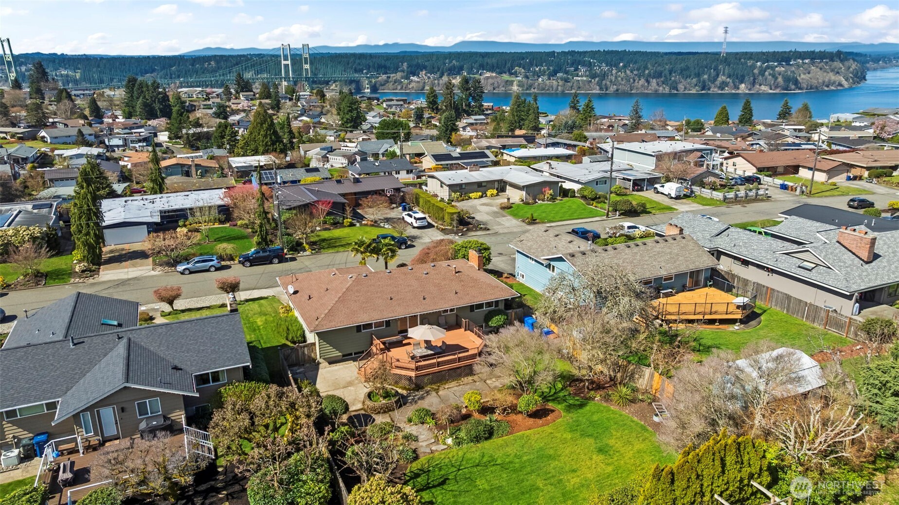 1841 N Lenore Drive , Tacoma, WA 98406