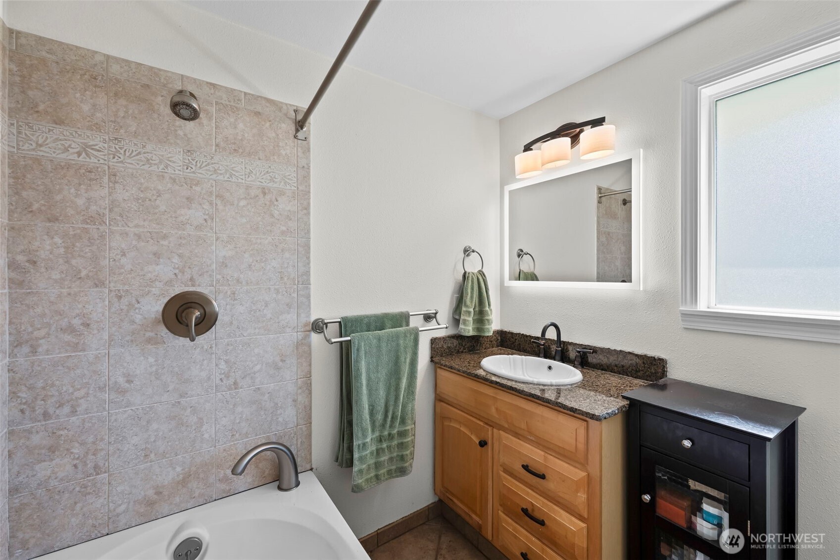 1841 N Lenore Drive , Tacoma, WA 98406