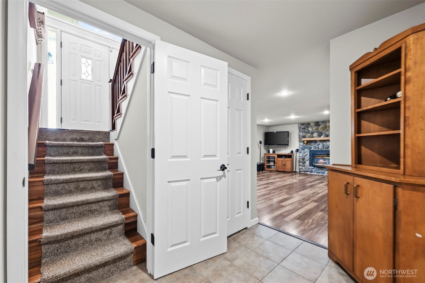 1841 N Lenore Drive , Tacoma, WA 98406