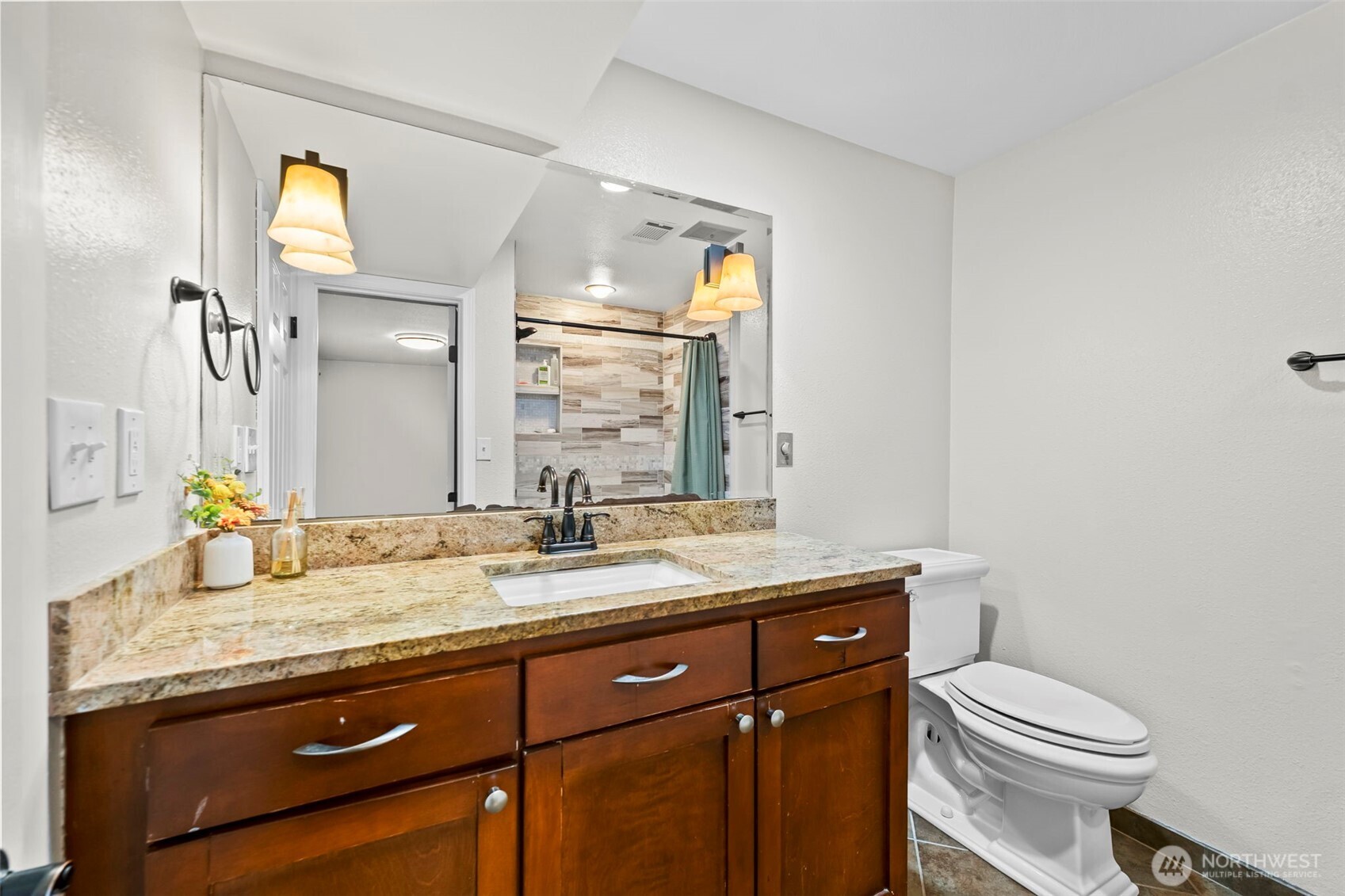 1841 N Lenore Drive , Tacoma, WA 98406