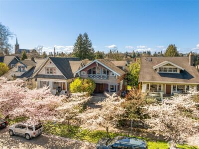 5519 12th Avenue NE, Seattle, WA 98105 - Photo 1