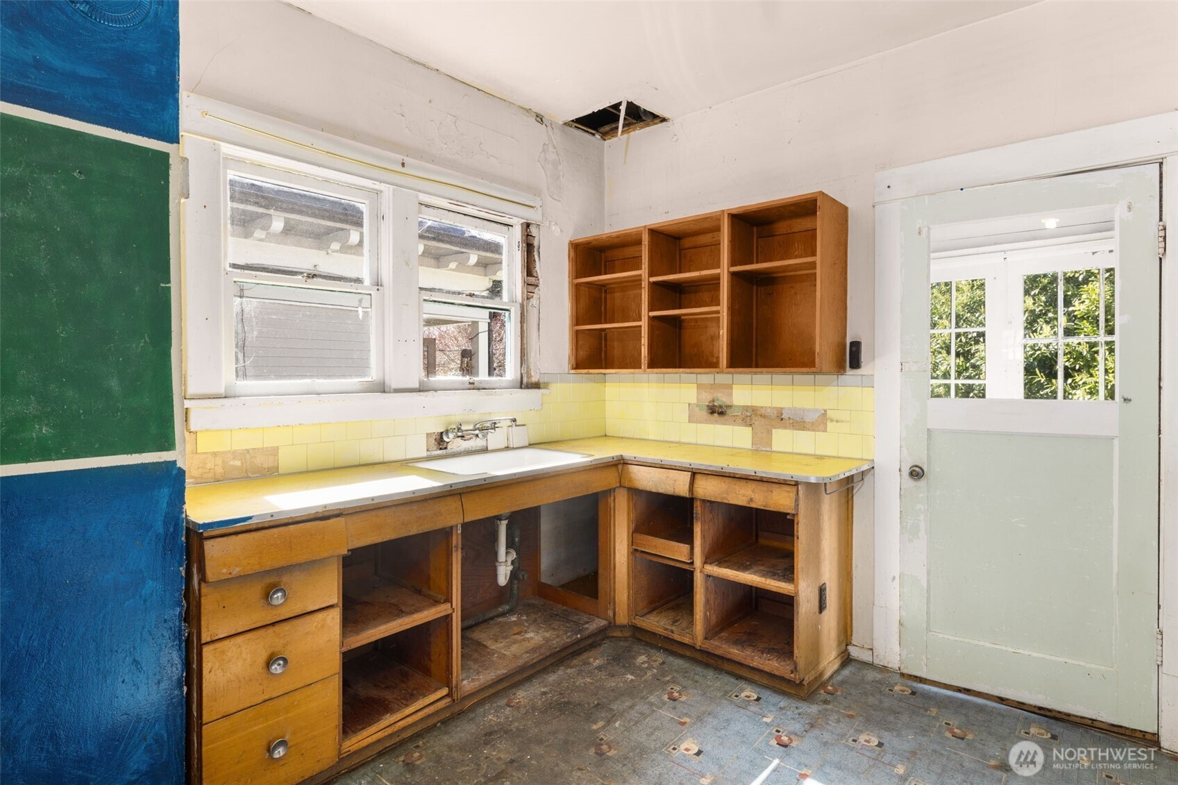 5519 12th Avenue NE, Seattle, WA 98105