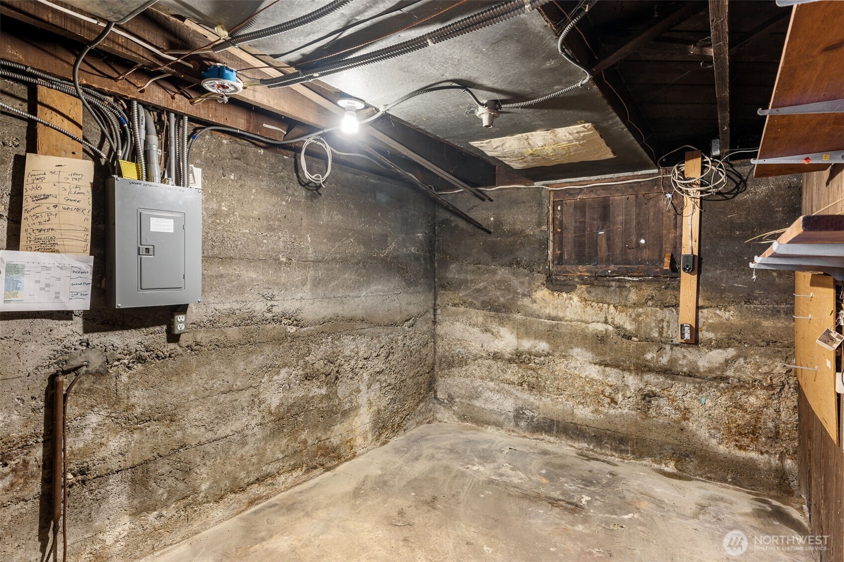 5519 12th Avenue NE, Seattle, WA 98105