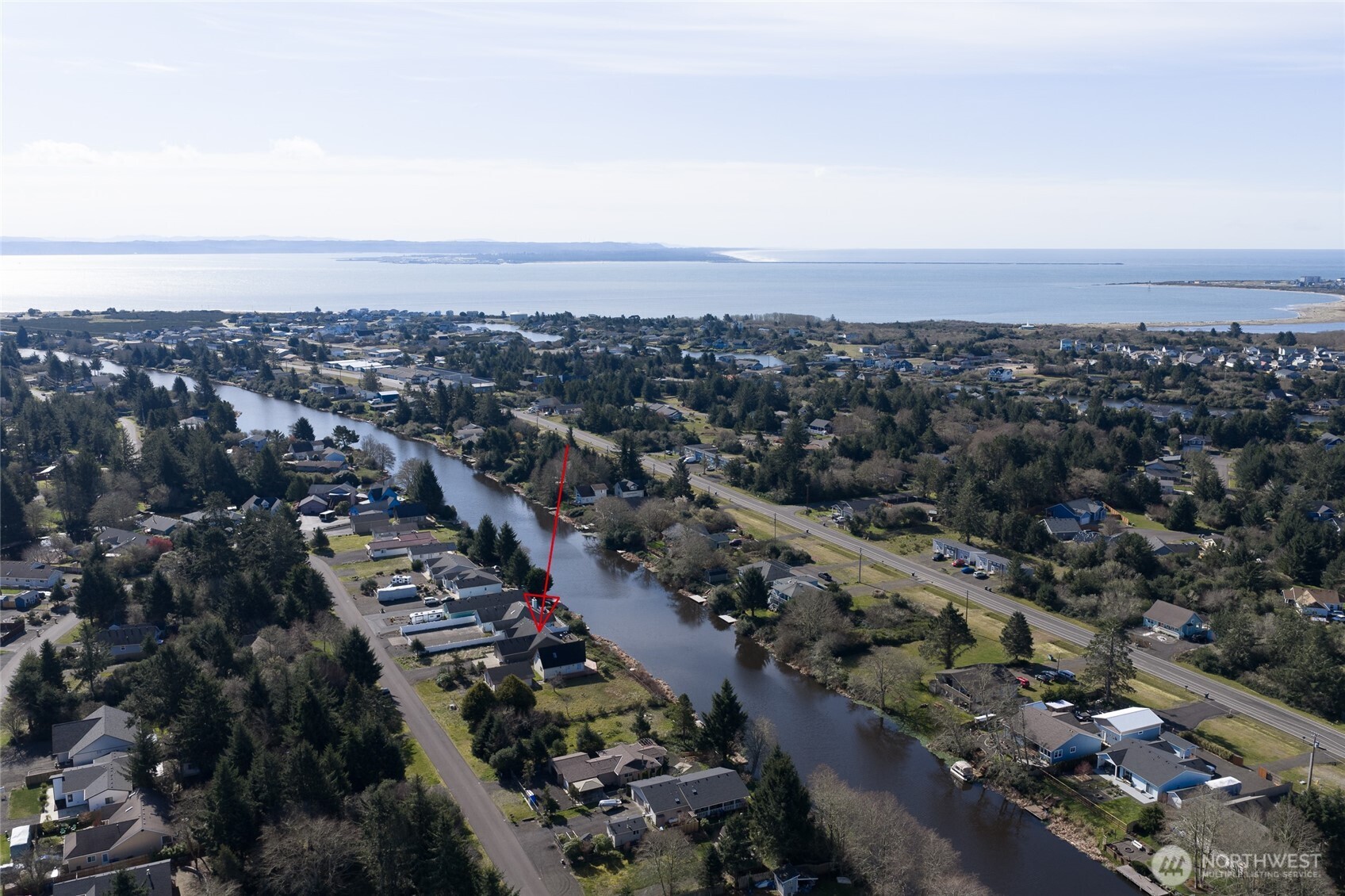673 Island Circle SE, Ocean Shores, WA 98569
