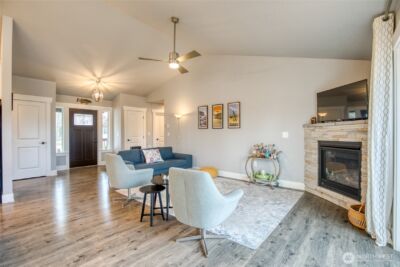 673 Island Circle SE, Ocean Shores, WA 98569 - Photo 9