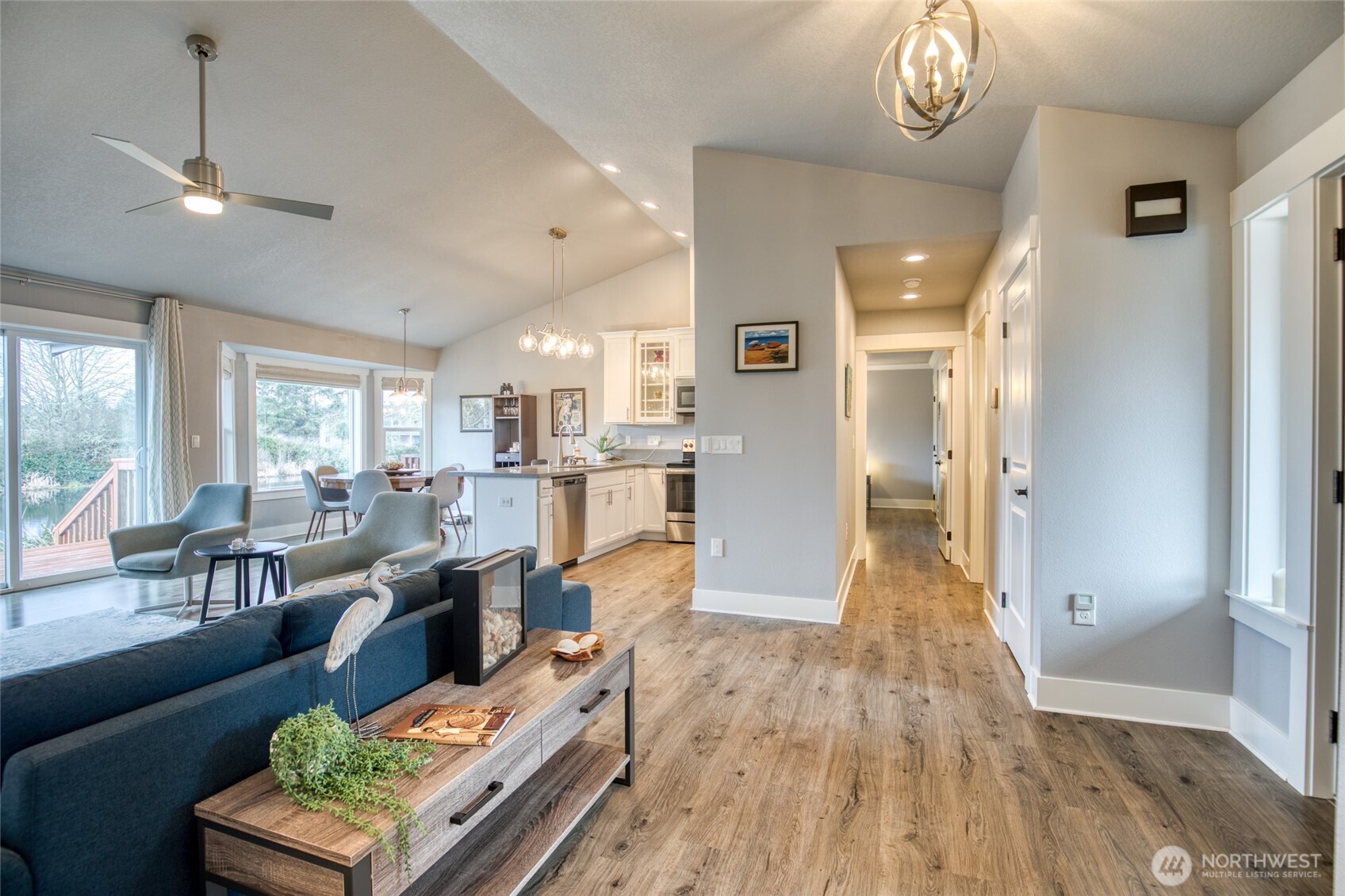 673 Island Circle SE, Ocean Shores, WA 98569