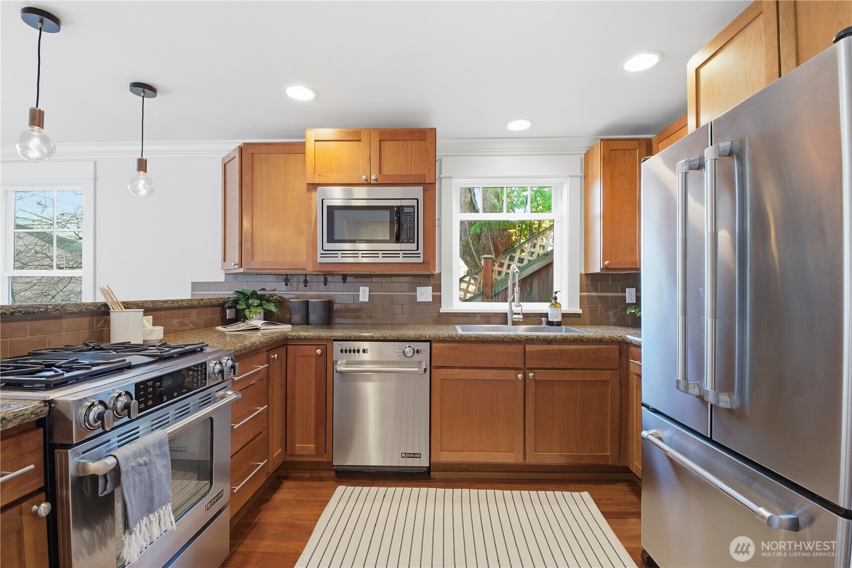 3020 14th Avenue W #B, Seattle, WA 98119