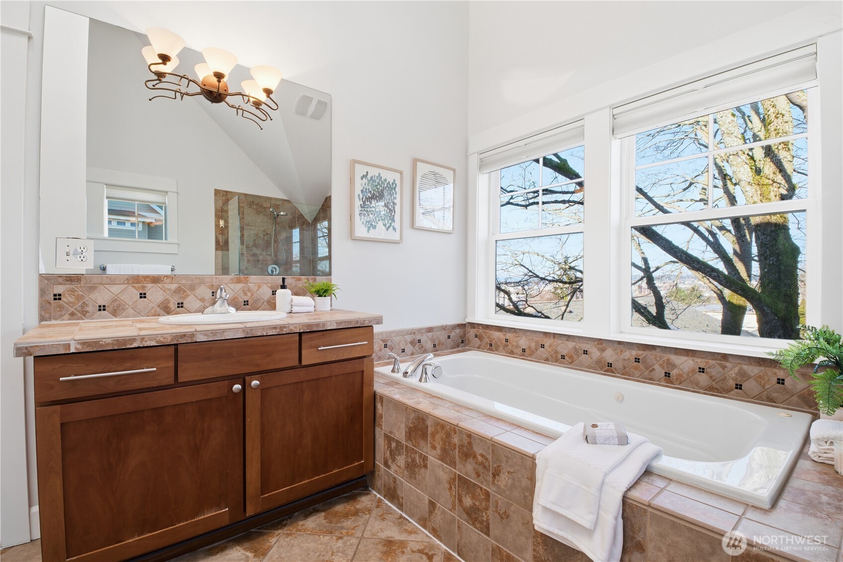 3020 14th Avenue W #B, Seattle, WA 98119