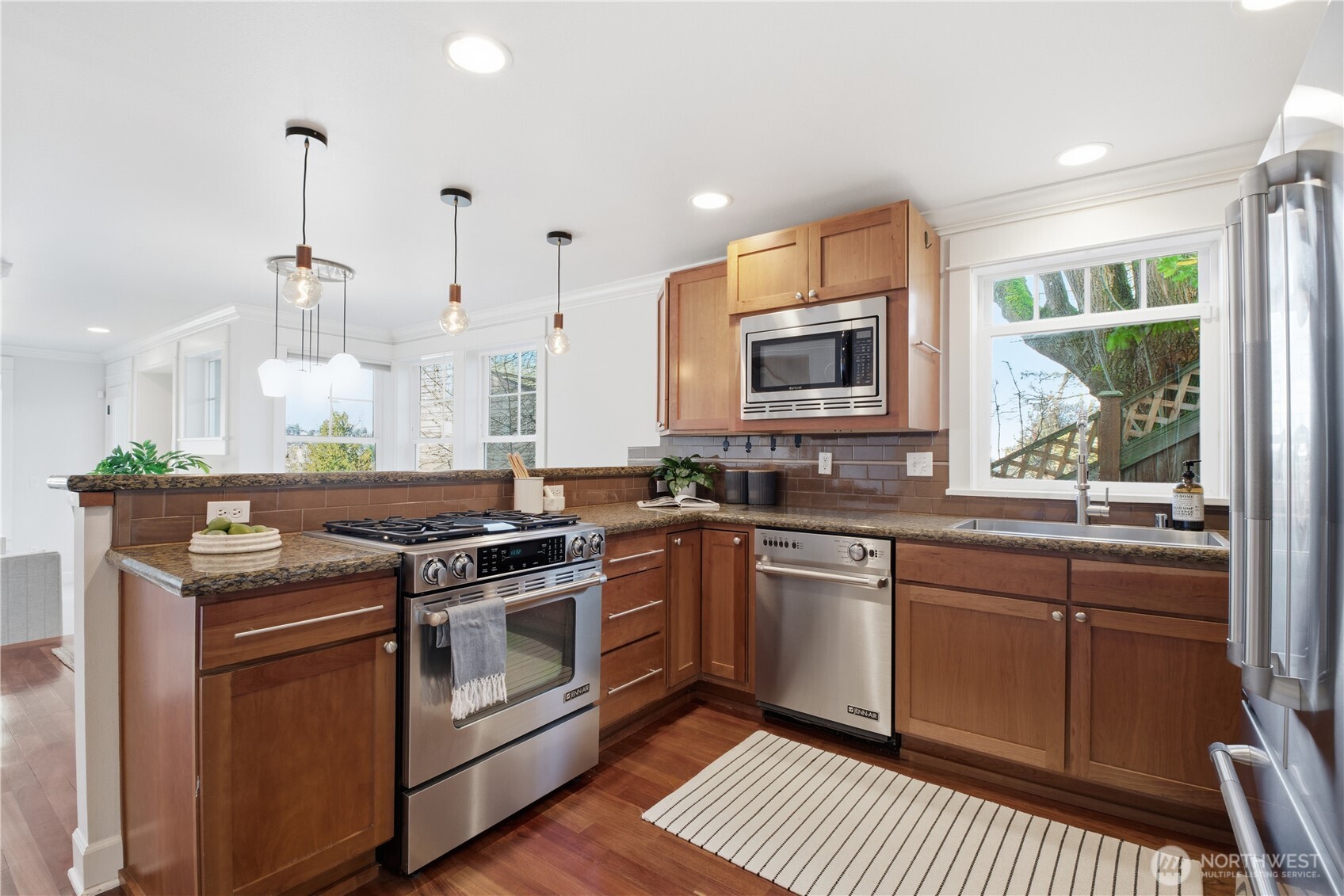 3020 14th Avenue W #B, Seattle, WA 98119