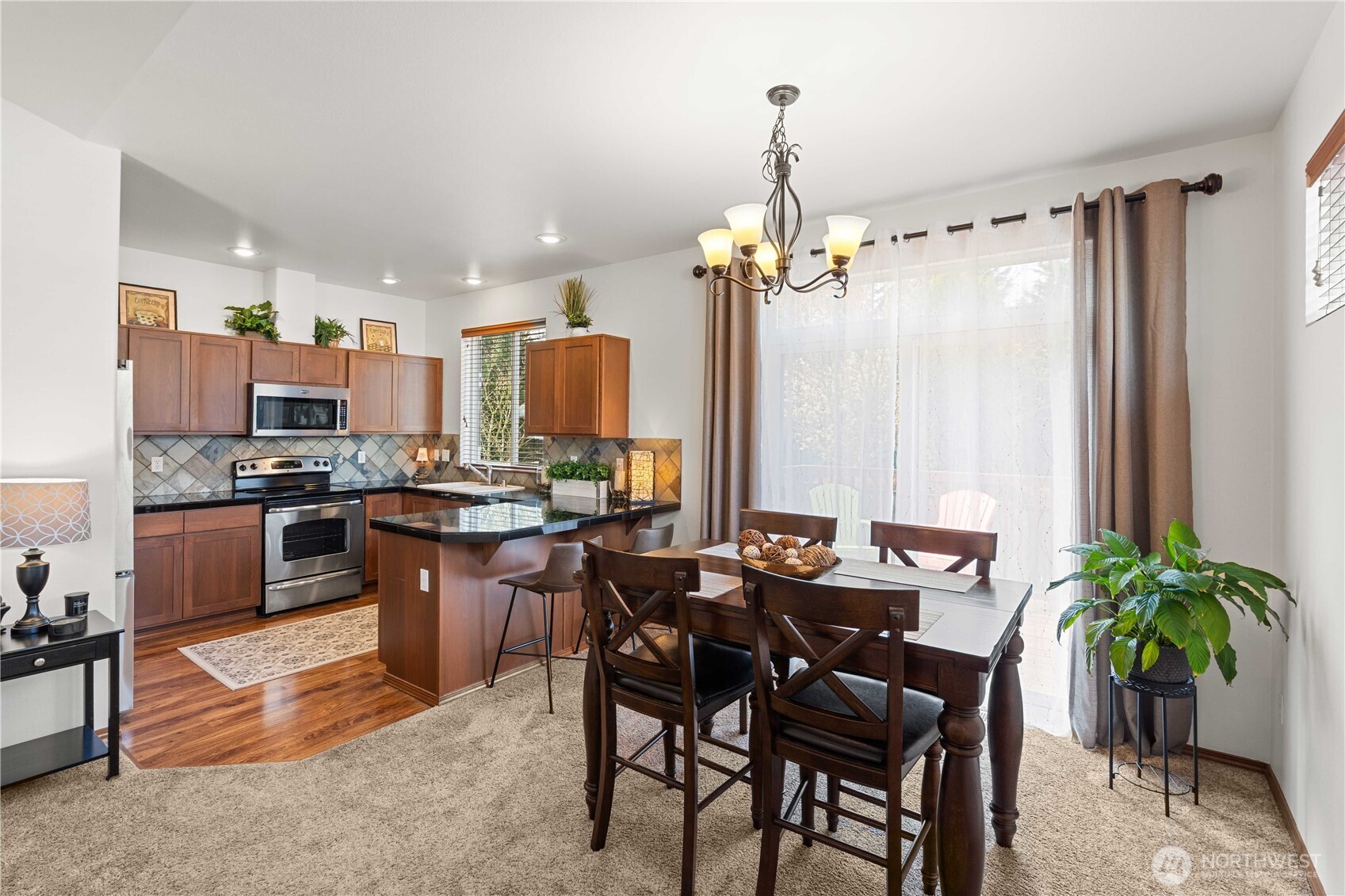 814 10th Street SE, Puyallup, WA 98372