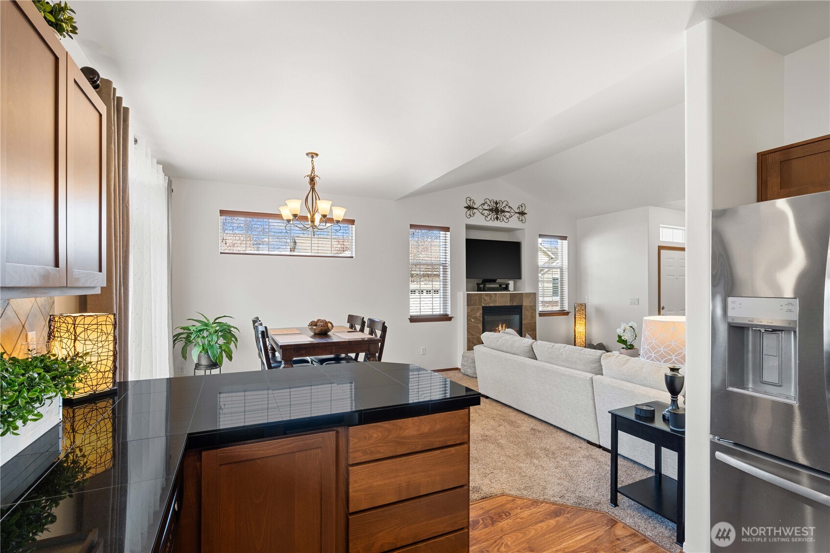 814 10th Street SE, Puyallup, WA 98372