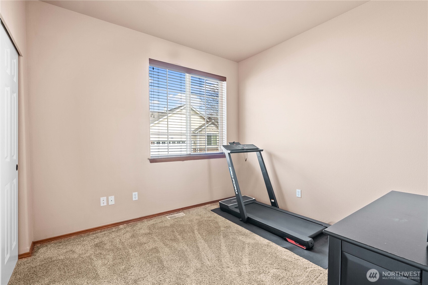 814 10th Street SE, Puyallup, WA 98372