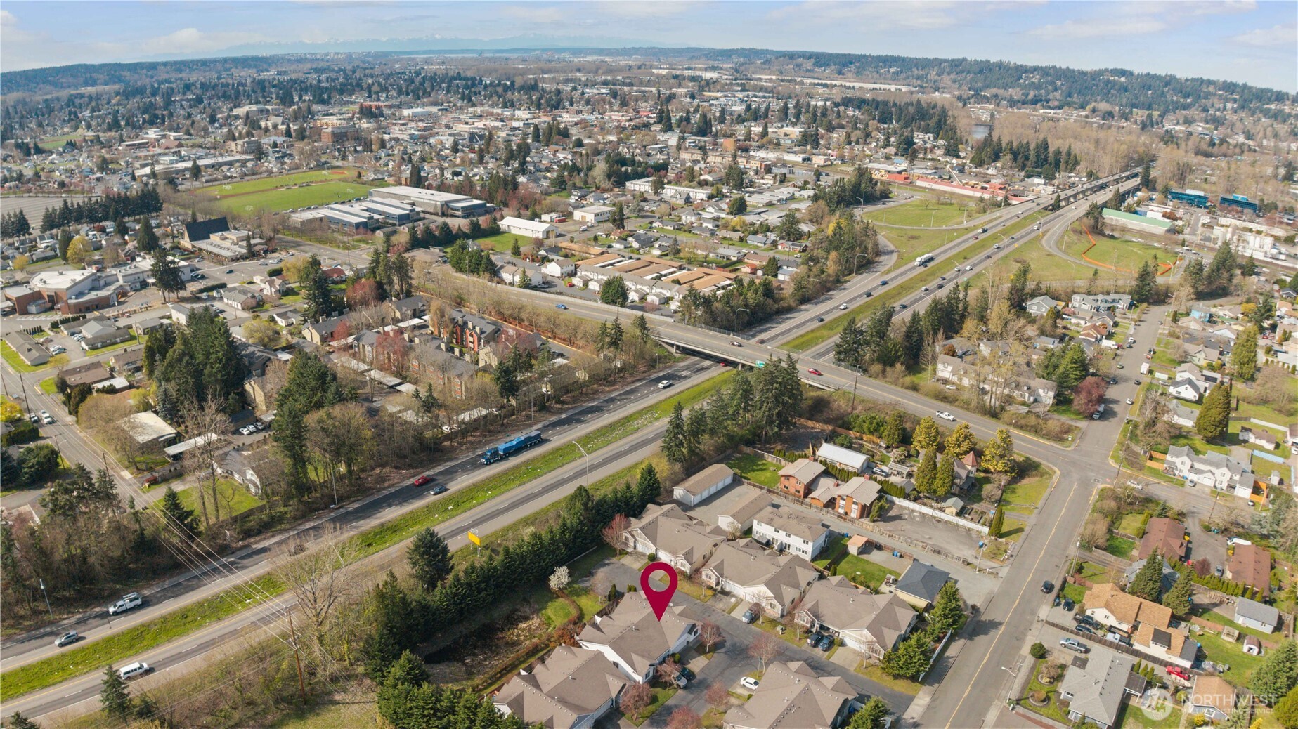 814 10th Street SE, Puyallup, WA 98372