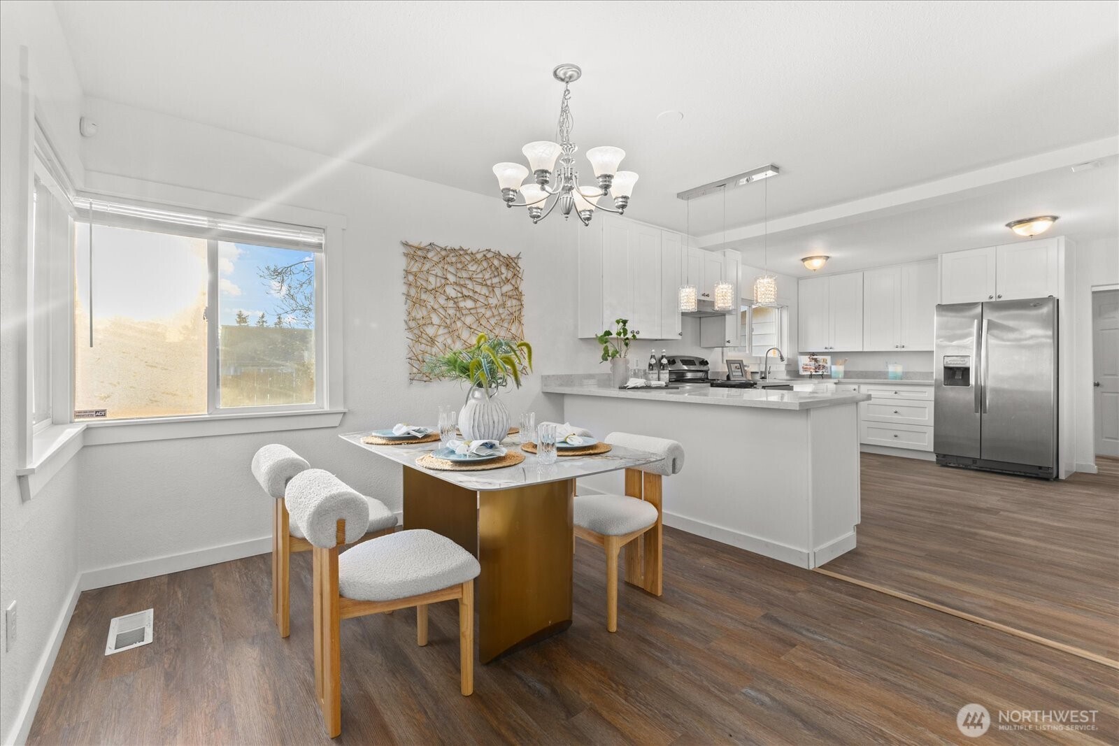 5920 S 118th St , Seattle, WA 98178